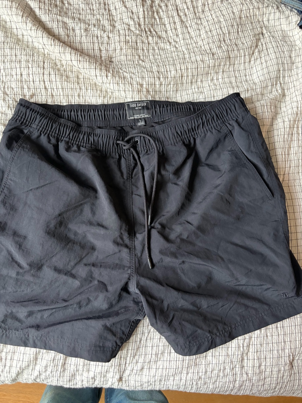 Todd Snyder men’s lined swimming trunks L
